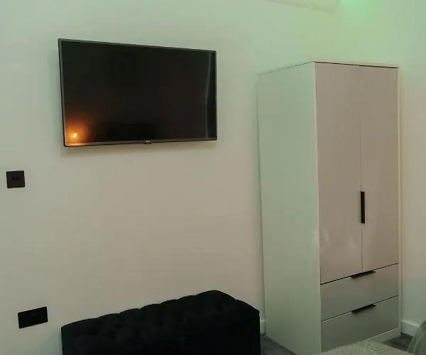 Semesterbostad Kitchener House *