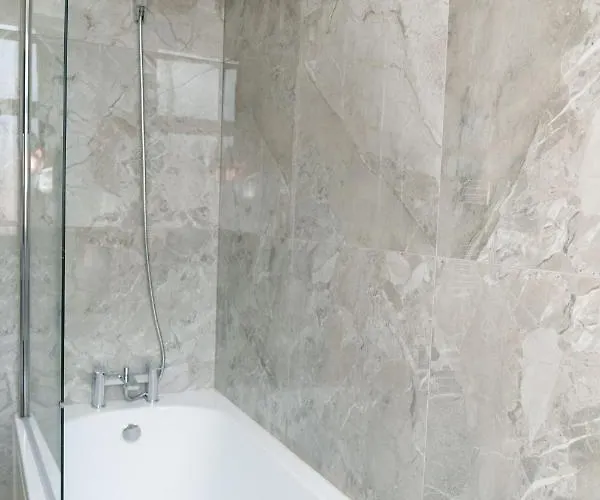 Kitchener House Leeds